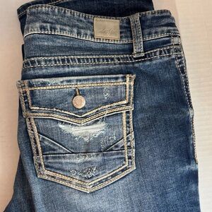Buckle, Daytrip Virgo tailored Bootcut Denim Jeans. Size 38 L